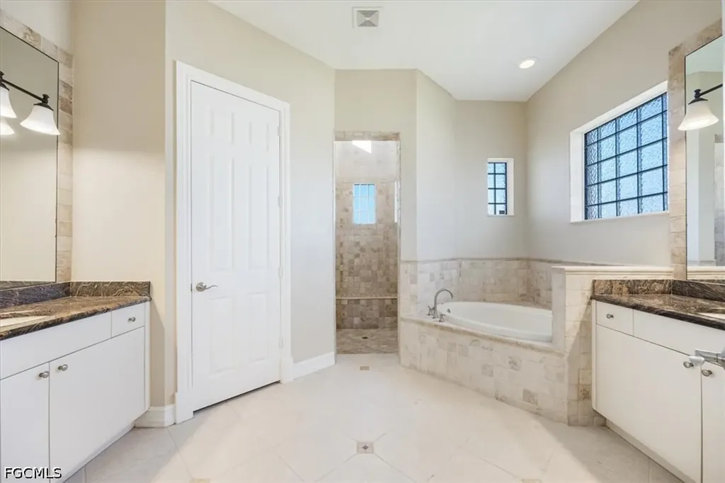 1539 NW 42nd Avenue Cape Coral FL 33993