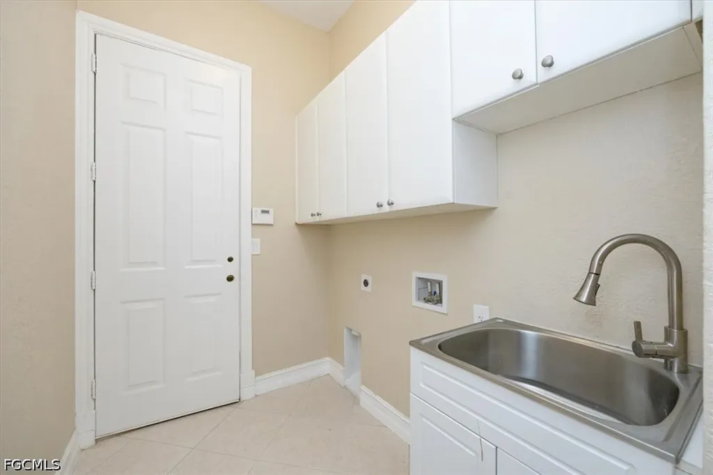 1539 NW 42nd Avenue Cape Coral FL 33993