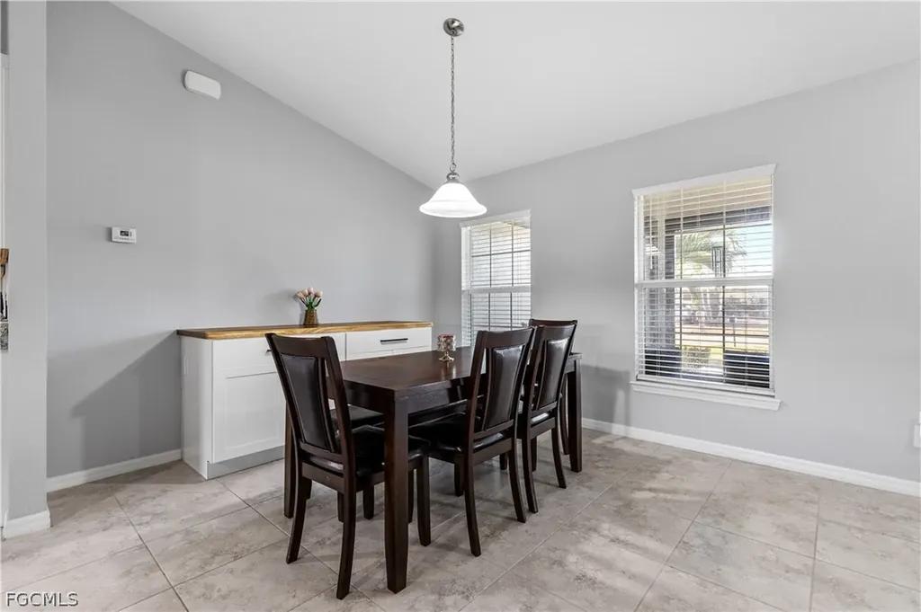 1007 SE 26th Terrace Cape Coral FL 33904