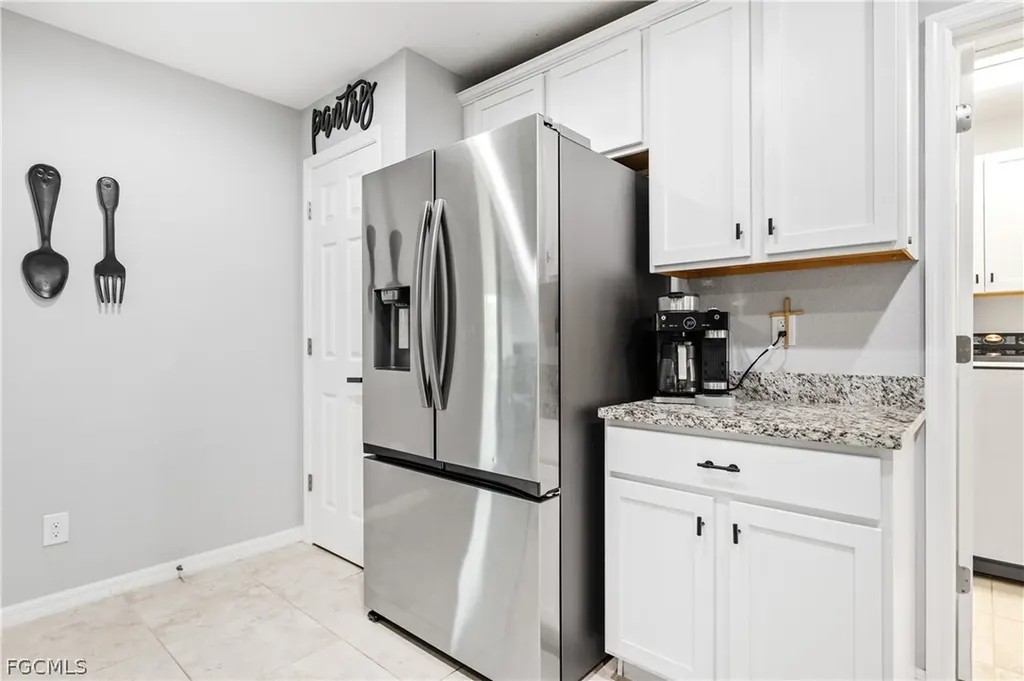 1007 SE 26th Terrace Cape Coral FL 33904