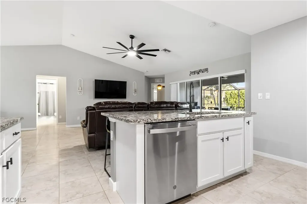 1007 SE 26th Terrace Cape Coral FL 33904