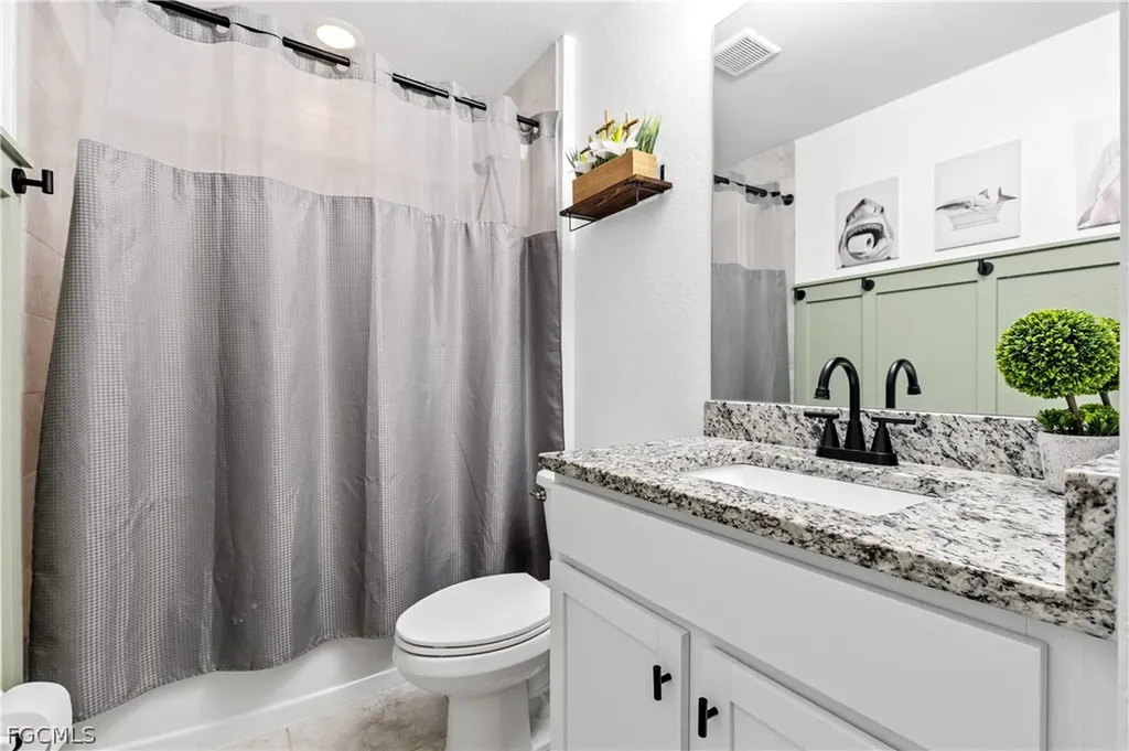 1007 SE 26th Terrace Cape Coral FL 33904