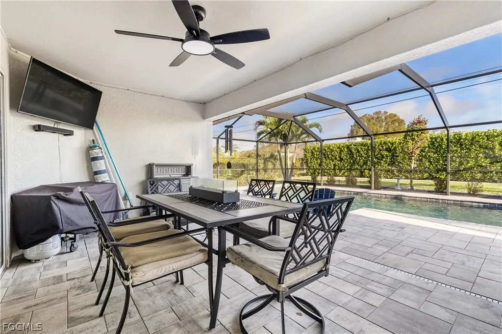 1007 SE 26th Terrace Cape Coral FL 33904