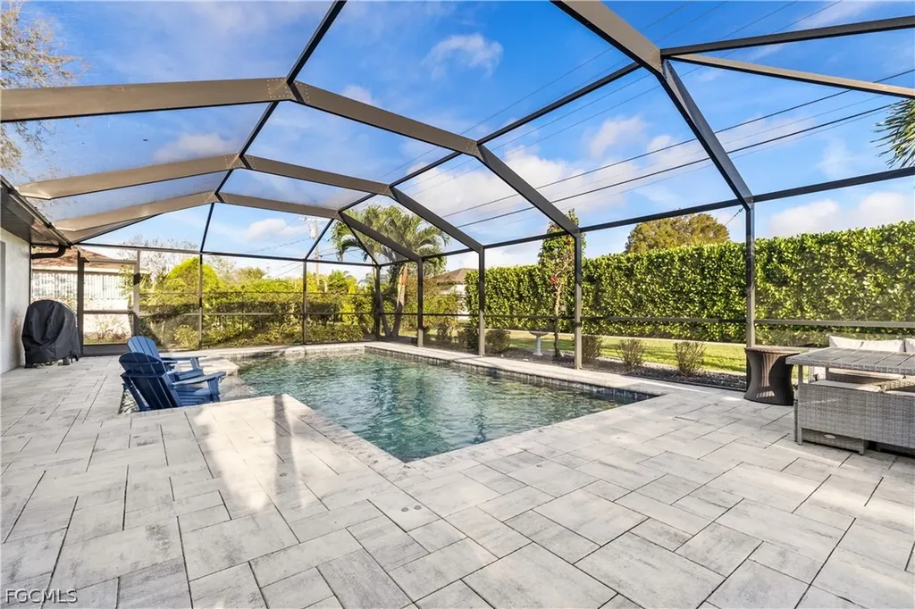 1007 SE 26th Terrace Cape Coral FL 33904