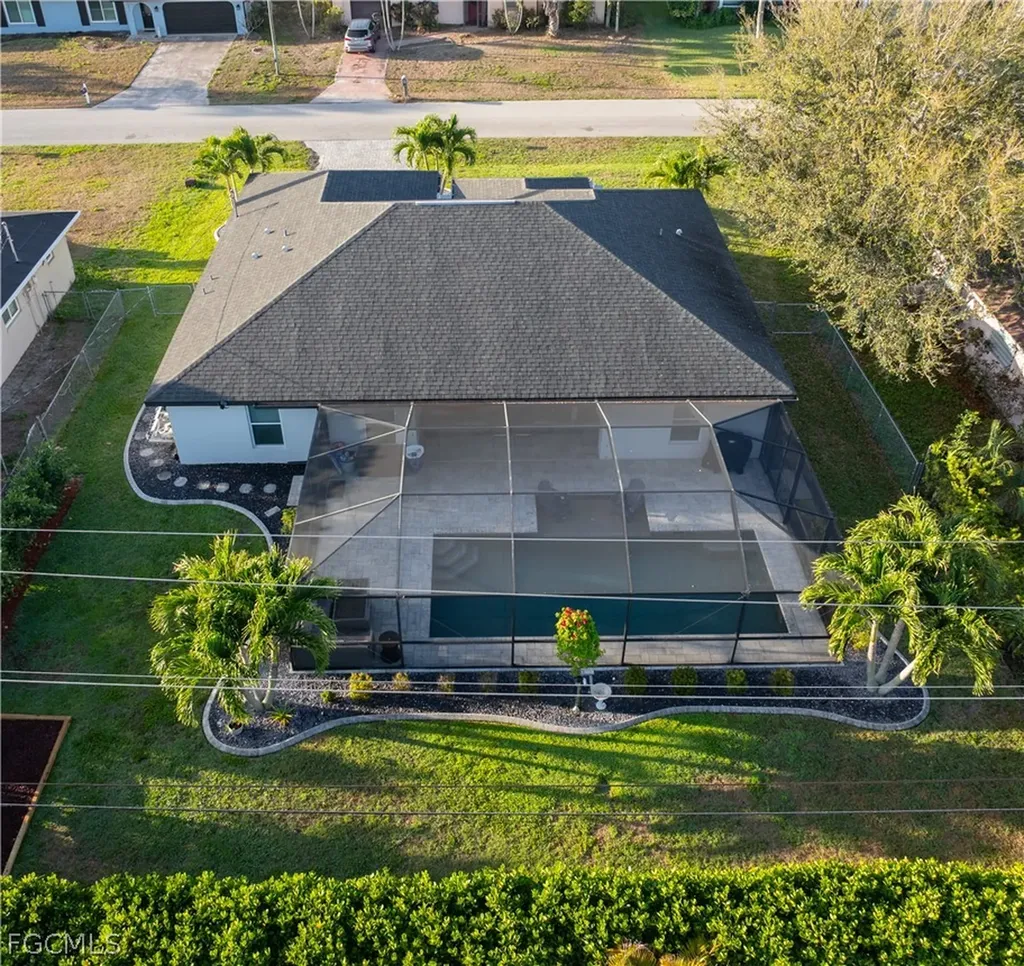 1007 SE 26th Terrace Cape Coral FL 33904