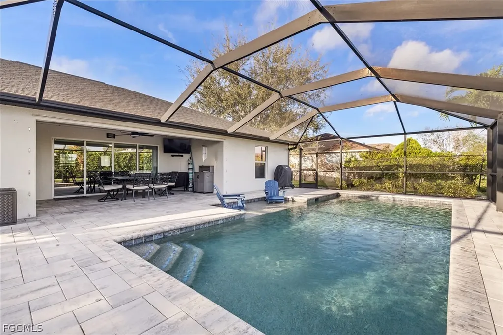 1007 SE 26th Terrace Cape Coral FL 33904