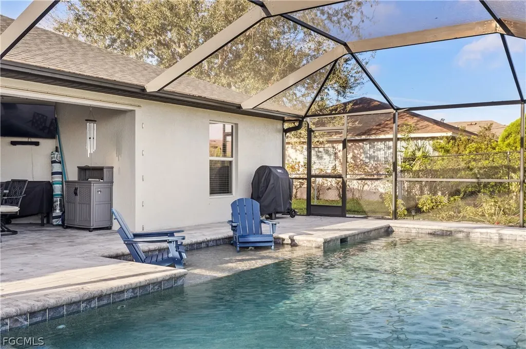 1007 SE 26th Terrace Cape Coral FL 33904