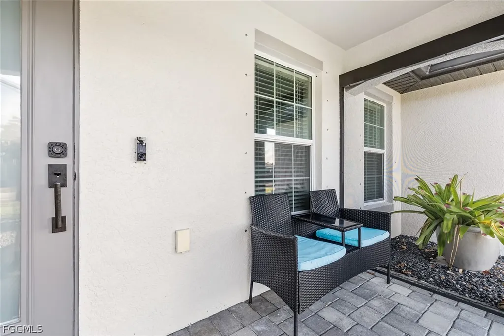 1007 SE 26th Terrace Cape Coral FL 33904