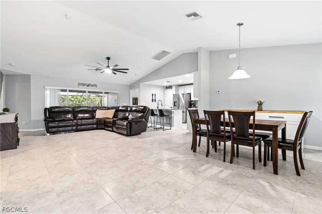 1007 SE 26th Terrace Cape Coral FL 33904