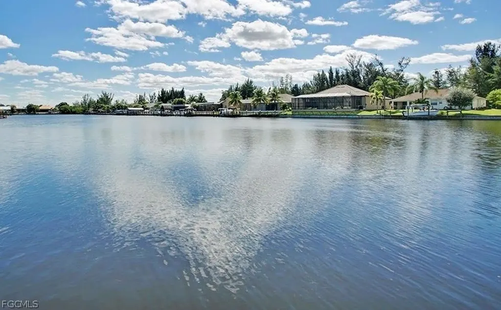 3424 SW 7th Terrace Cape Coral FL 33991
