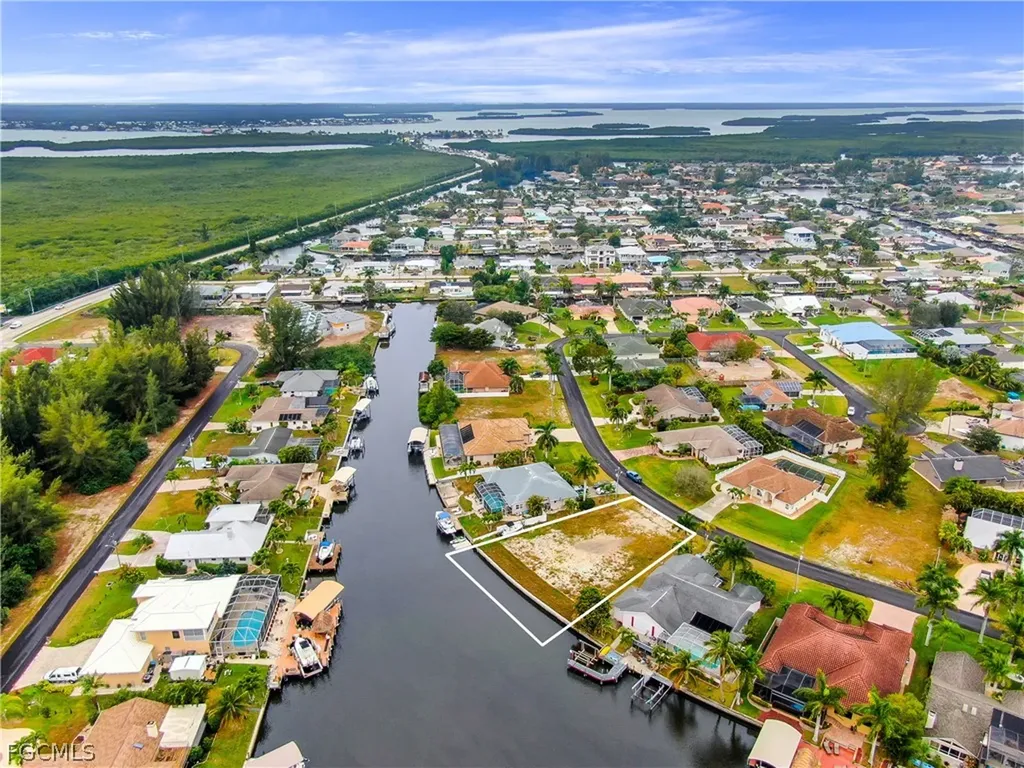 3424 SW 7th Terrace Cape Coral FL 33991