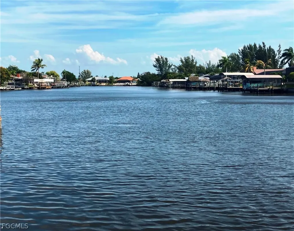 3424 SW 7th Terrace Cape Coral FL 33991