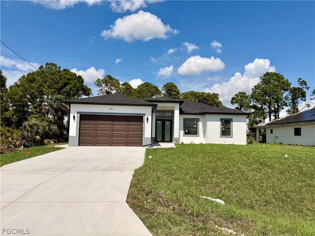 2910 19th Street SW Lehigh Acres FL 33976