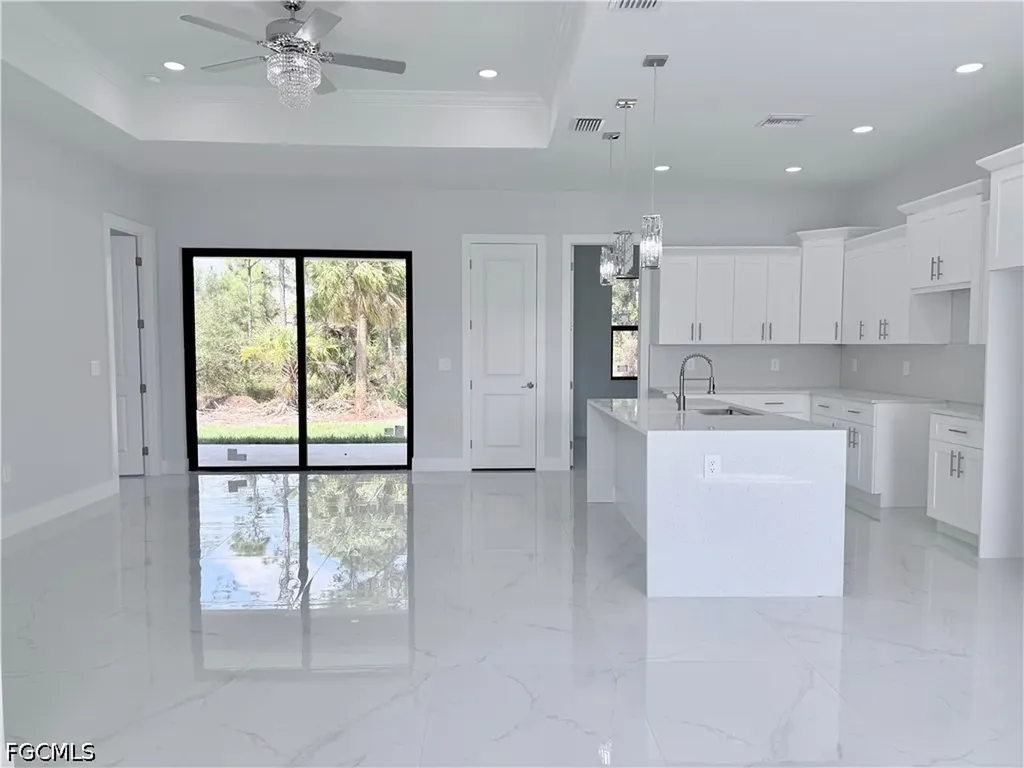 2910 19th Street SW Lehigh Acres FL 33976