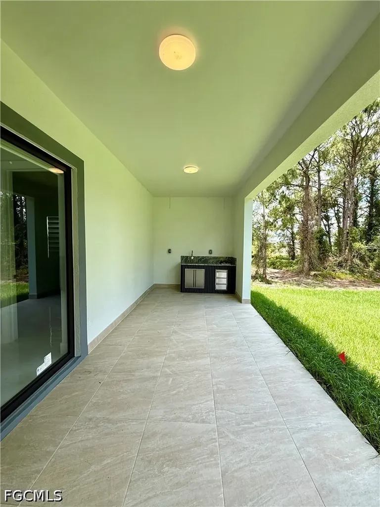 2910 19th Street SW Lehigh Acres FL 33976