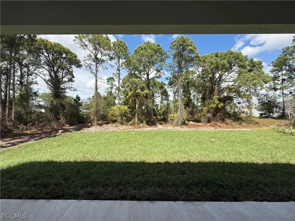 2910 19th Street SW Lehigh Acres FL 33976