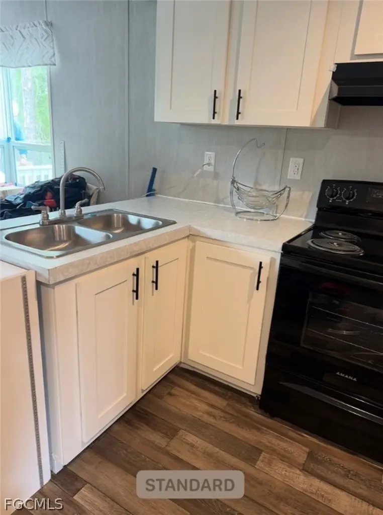 566 Avenida Del Sur Avenue Montura Ranches FL 33440