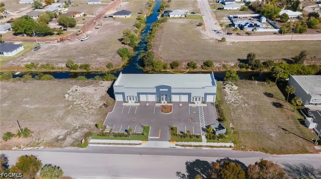 1913 NE 10th Terrace Cape Coral FL 33909