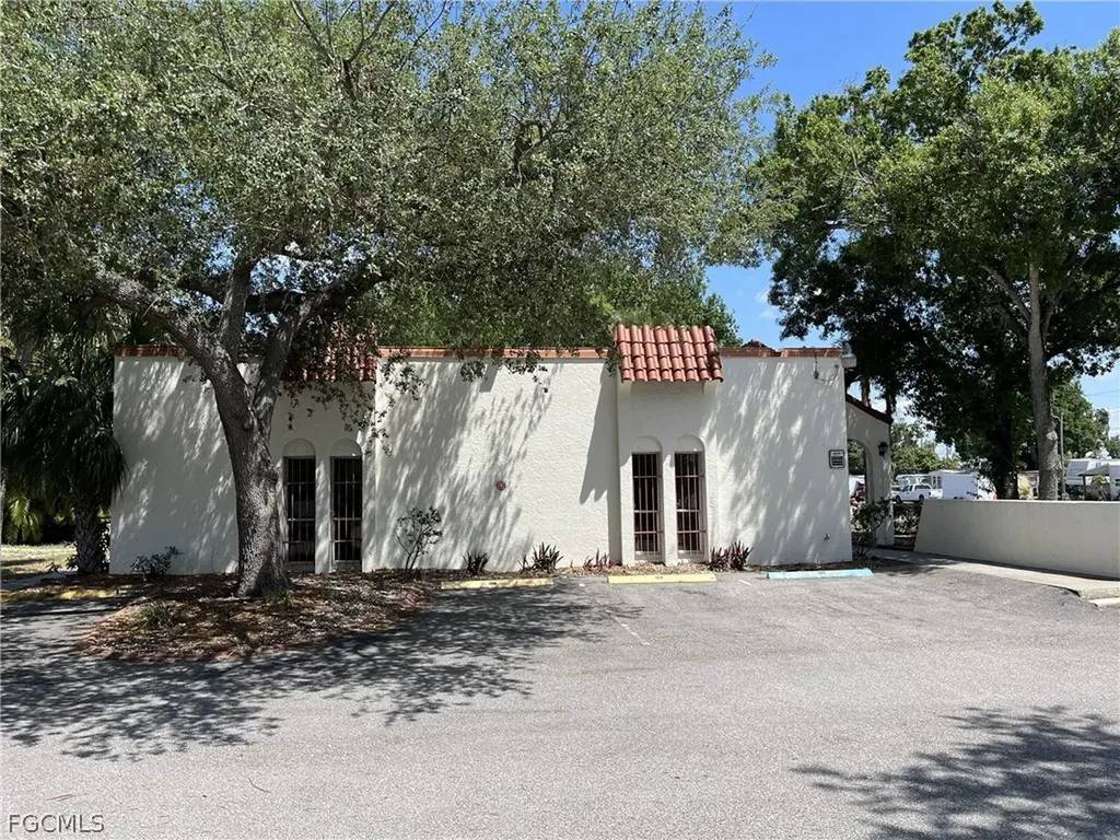68, 72, 76 Pondella Road North Fort Myers FL 33903
