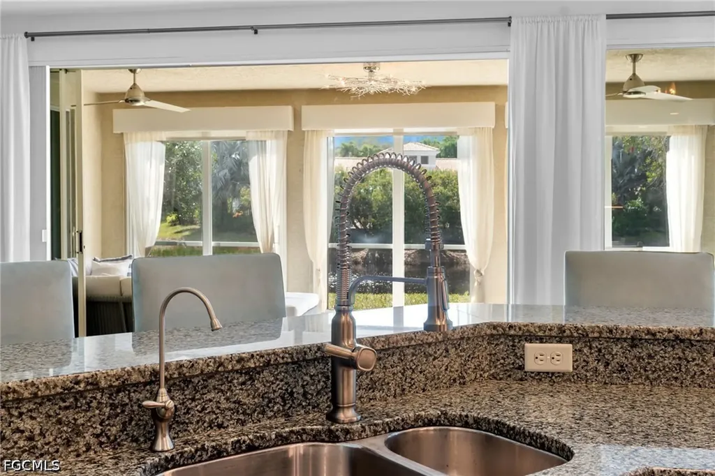 24371 Sandpiper Isle Way Bonita Springs FL 34134