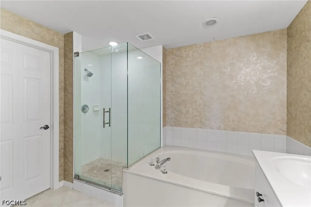 24371 Sandpiper Isle Way Bonita Springs FL 34134
