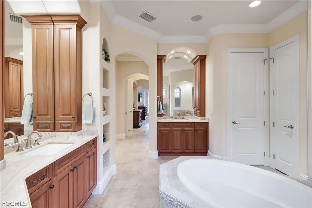 5521 Harbour Preserve Circle Cape Coral FL 33914