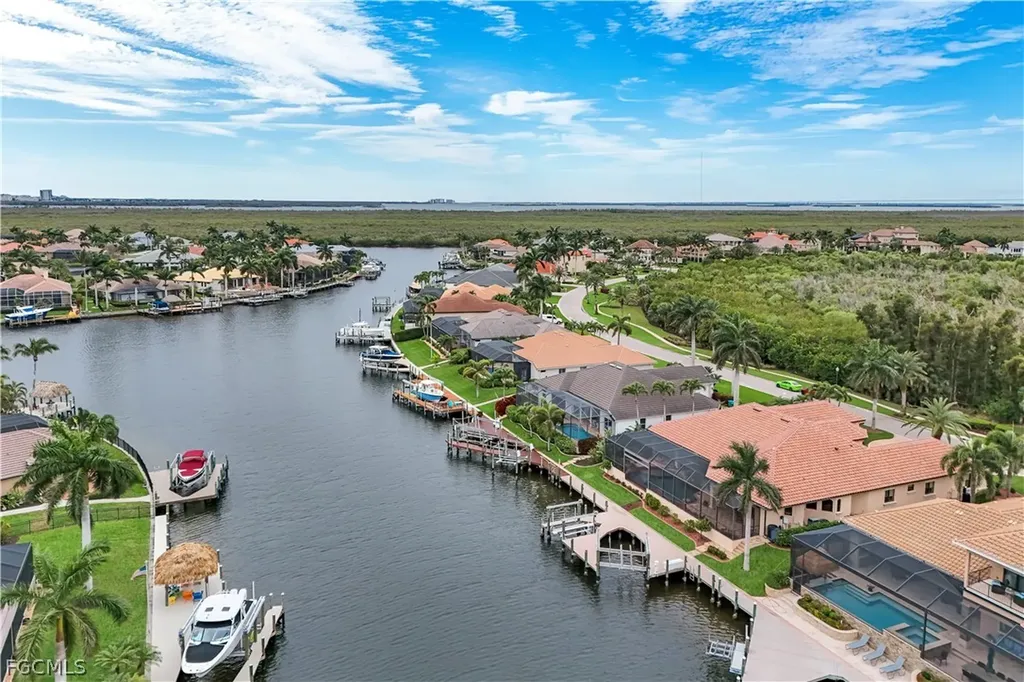 5521 Harbour Preserve Circle Cape Coral FL 33914