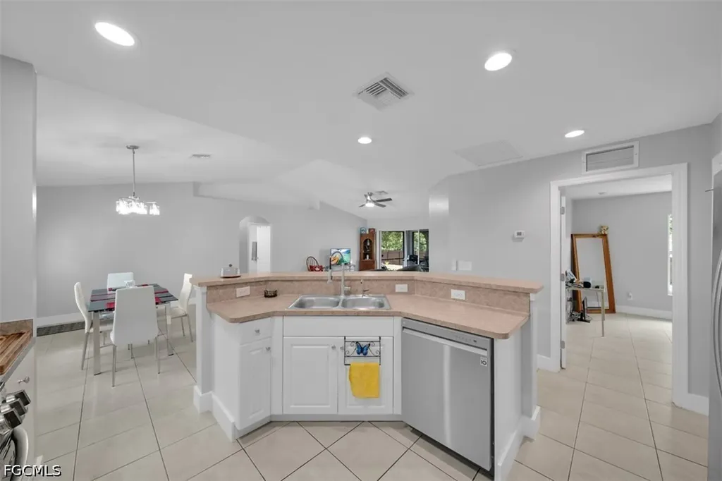 2701 8th Street SW Lehigh Acres FL 33976