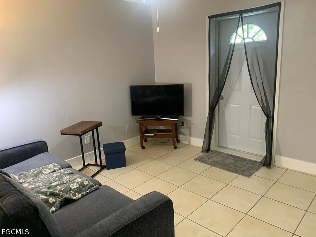 2701 8th Street SW Lehigh Acres FL 33976