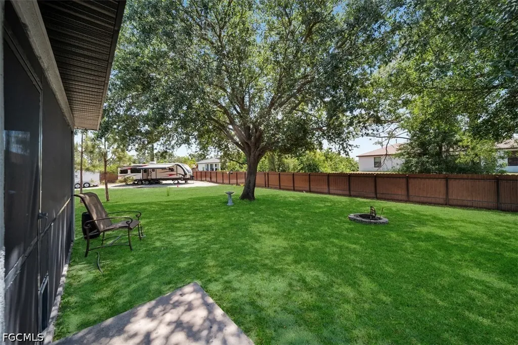 2701 8th Street SW Lehigh Acres FL 33976