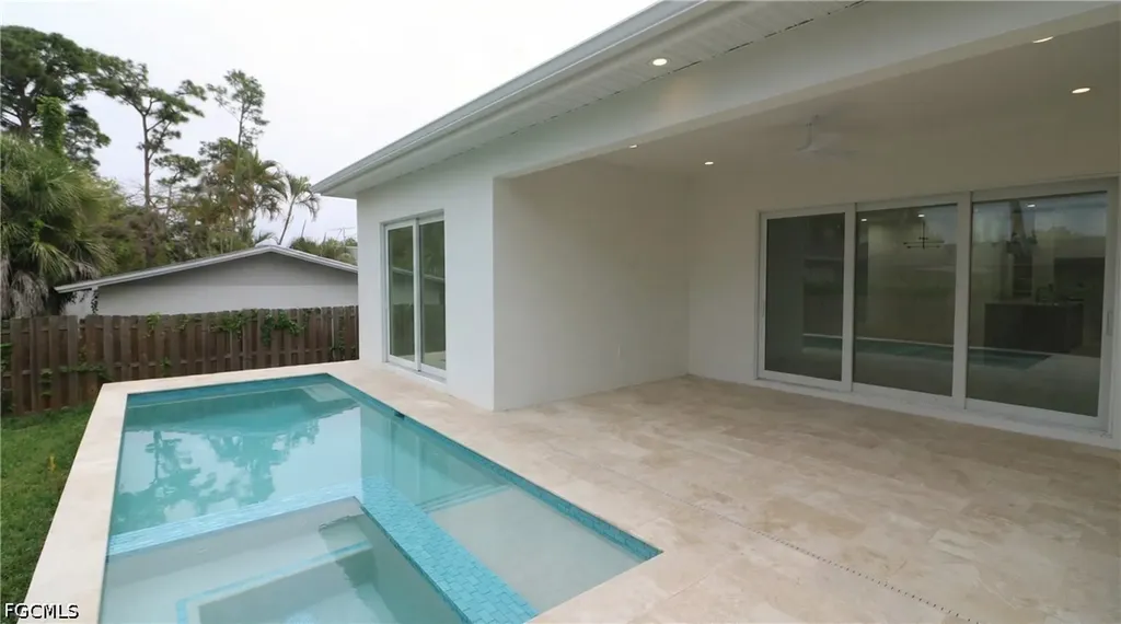 769 95th Avenue N Naples FL 34108