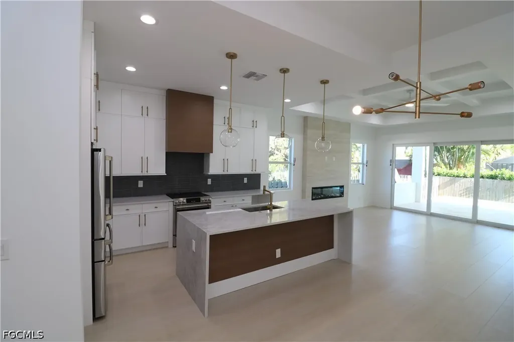 769 95th Avenue N Naples FL 34108