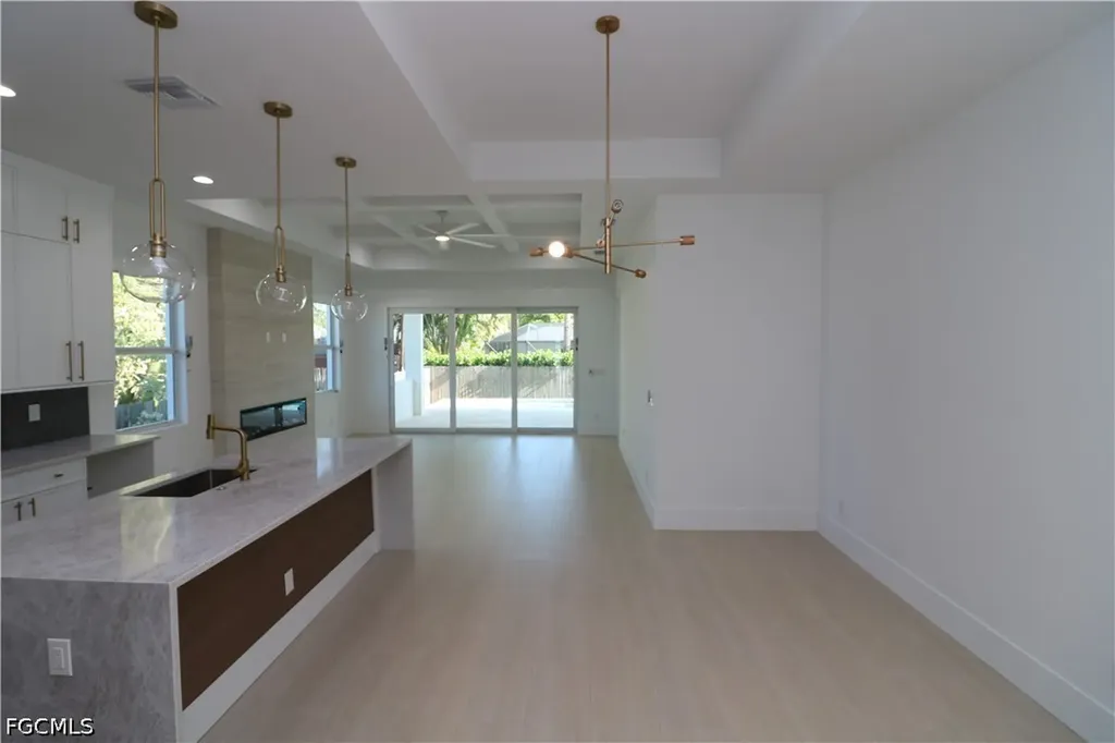 769 95th Avenue N Naples FL 34108