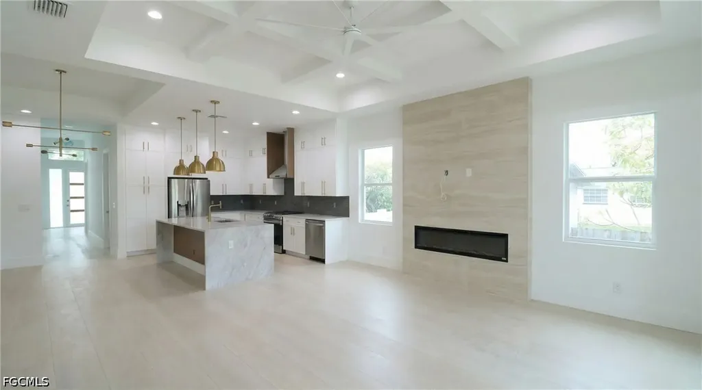 769 95th Avenue N Naples FL 34108