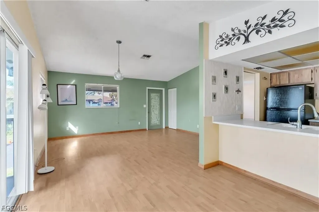 5761 Foxlake Drive North Fort Myers FL 33917
