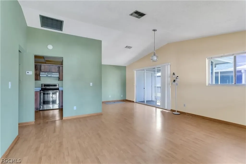 5761 Foxlake Drive North Fort Myers FL 33917