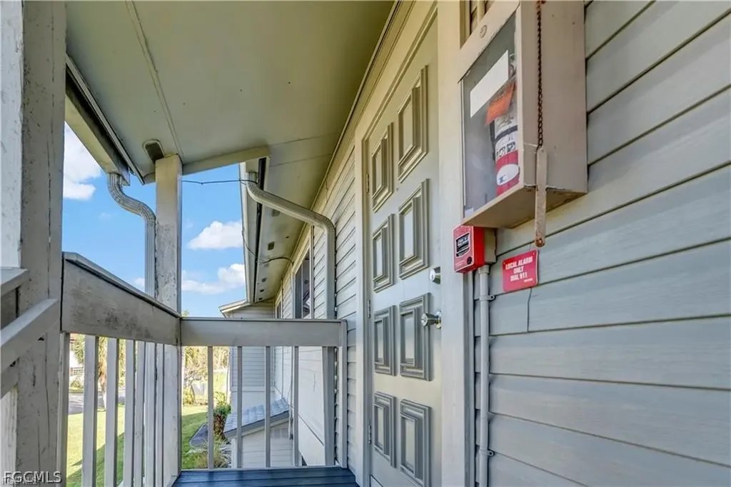 5761 Foxlake Drive North Fort Myers FL 33917
