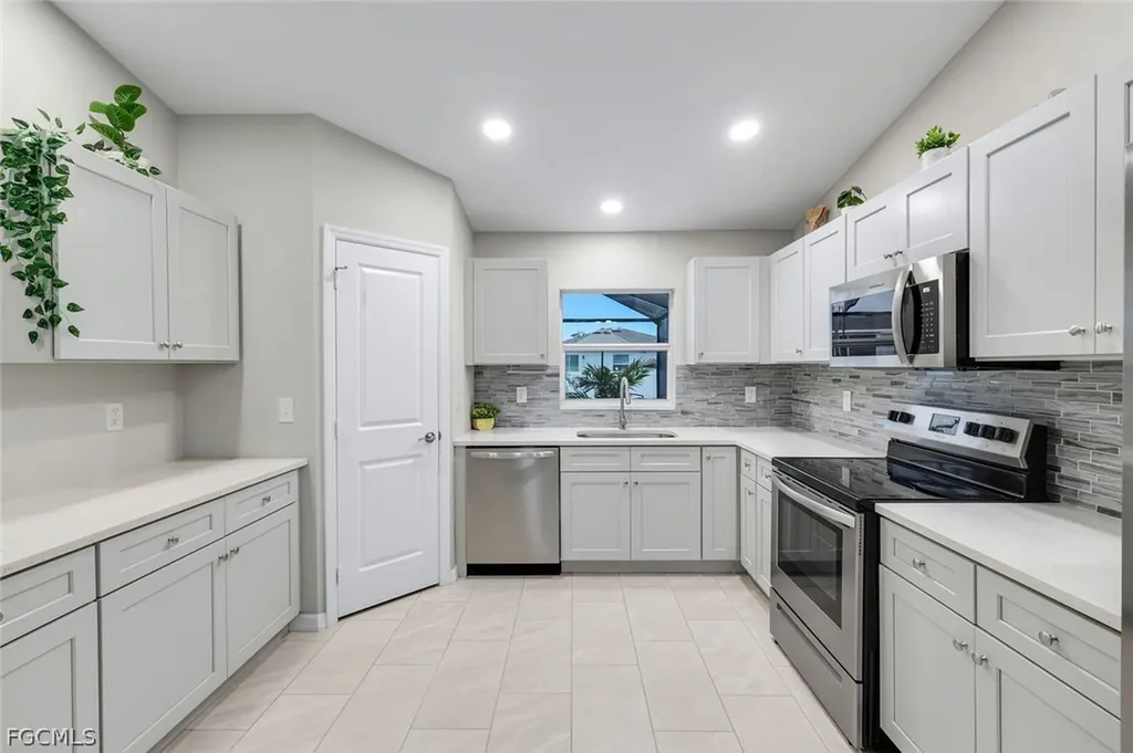 2013 NW Juanita Place Cape Coral FL 33993