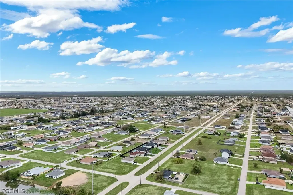 2013 NW Juanita Place Cape Coral FL 33993