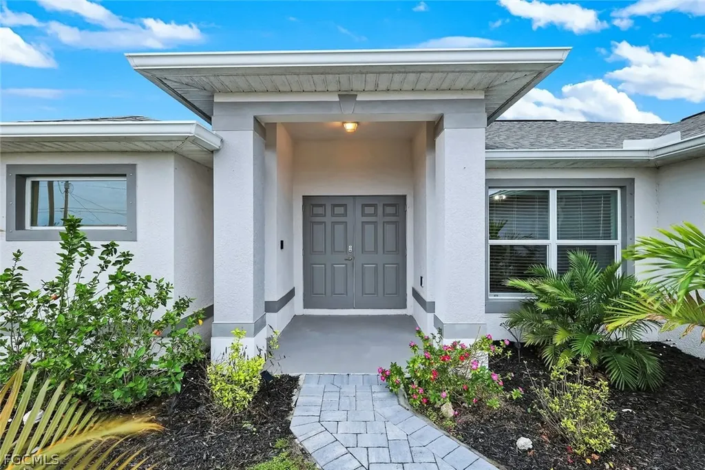 2013 NW Juanita Place Cape Coral FL 33993
