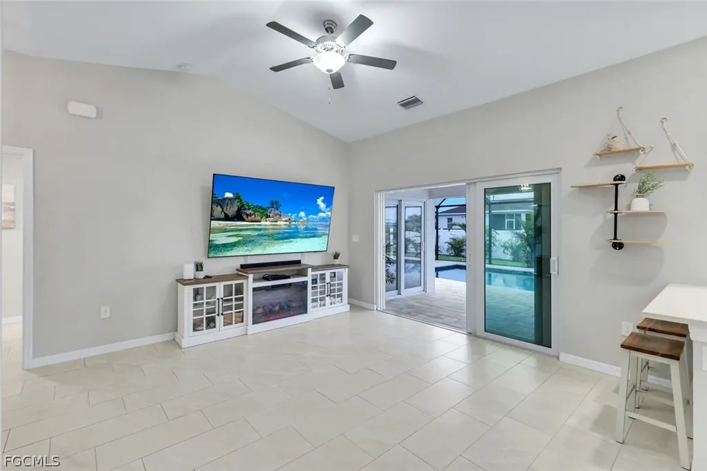 2013 NW Juanita Place Cape Coral FL 33993