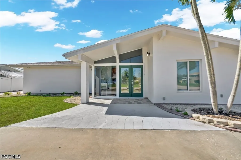 6401 Plumosa Avenue Fort Myers FL 33908