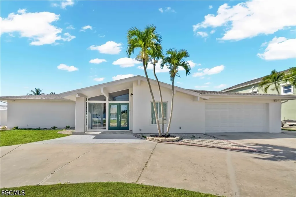 6401 Plumosa Avenue Fort Myers FL 33908