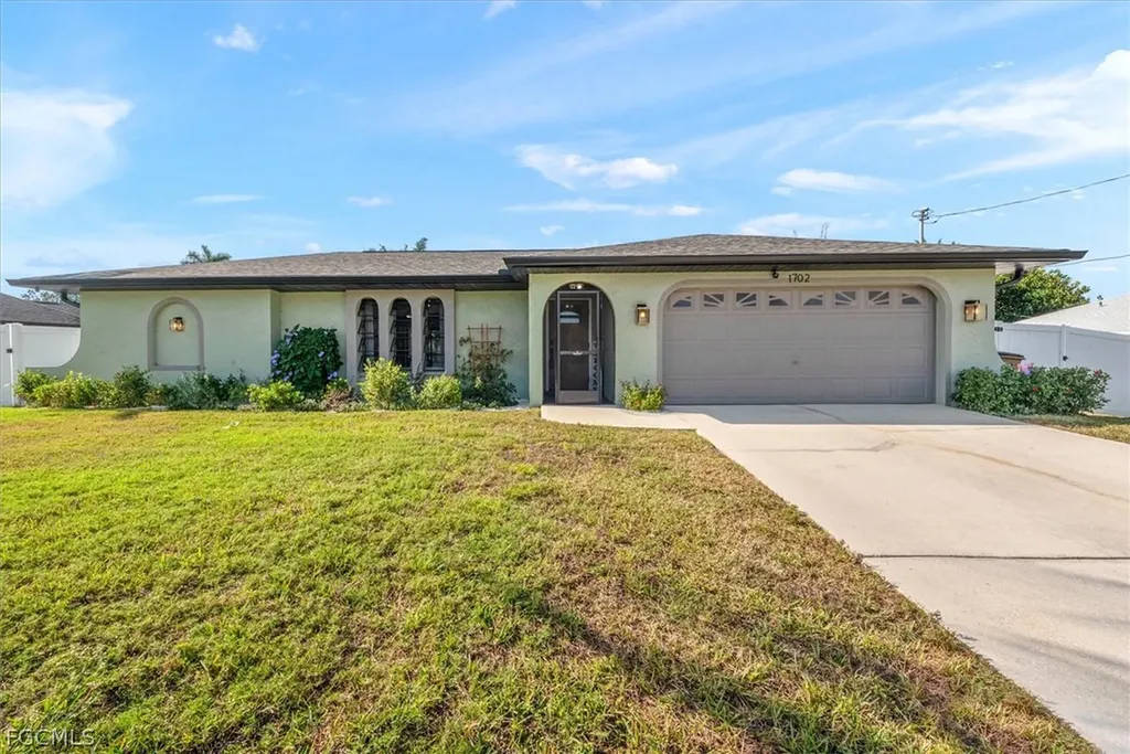 1702 SE 5th Court Cape Coral FL 33990