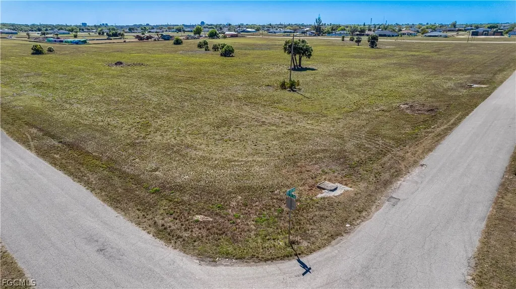 1902 NE 17th Terrace Cape Coral FL 33909