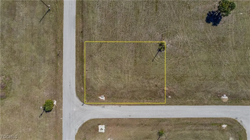 1902 NE 17th Terrace Cape Coral FL 33909