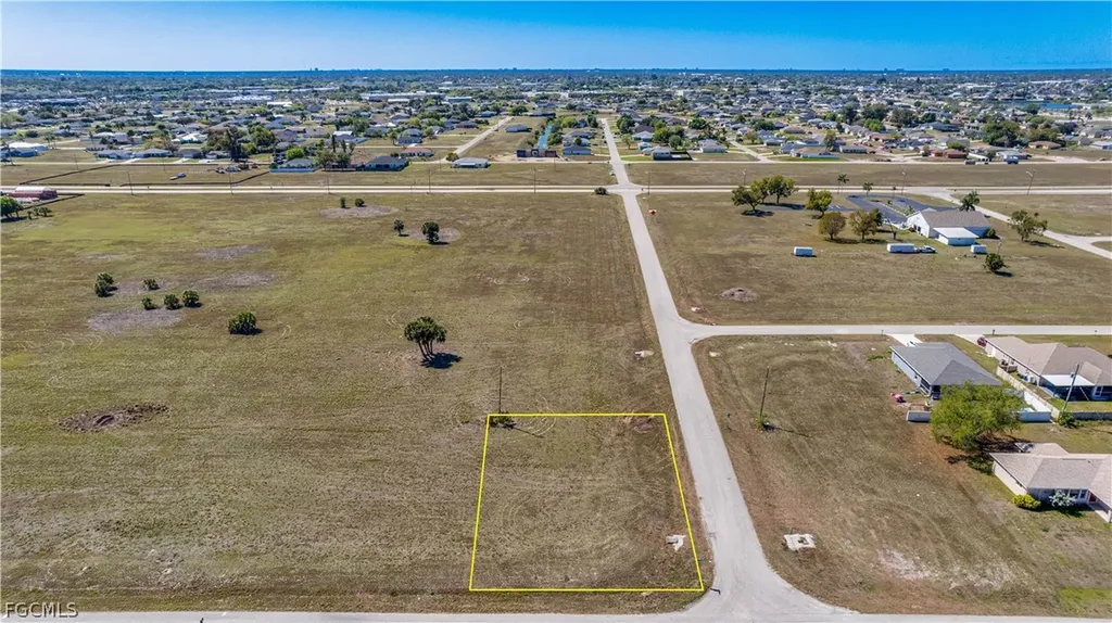 1902 NE 17th Terrace Cape Coral FL 33909