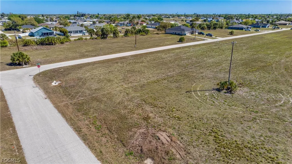 1902 NE 17th Terrace Cape Coral FL 33909