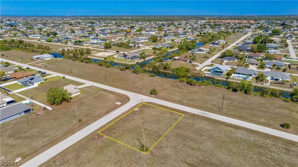 1902 NE 17th Terrace Cape Coral FL 33909