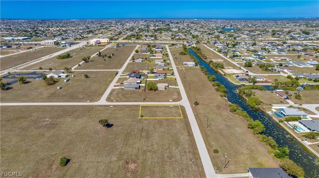 1902 NE 17th Terrace Cape Coral FL 33909